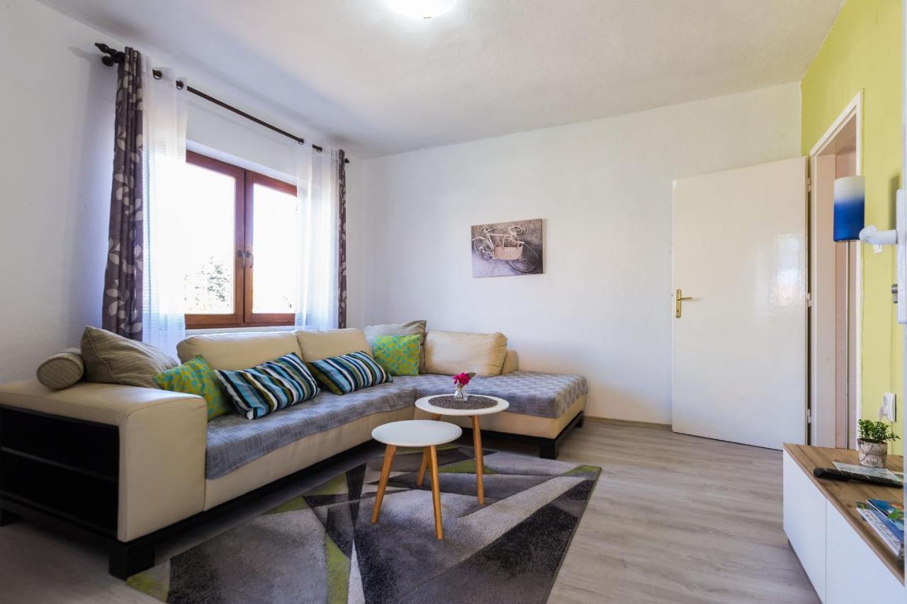Makalu Apartament *